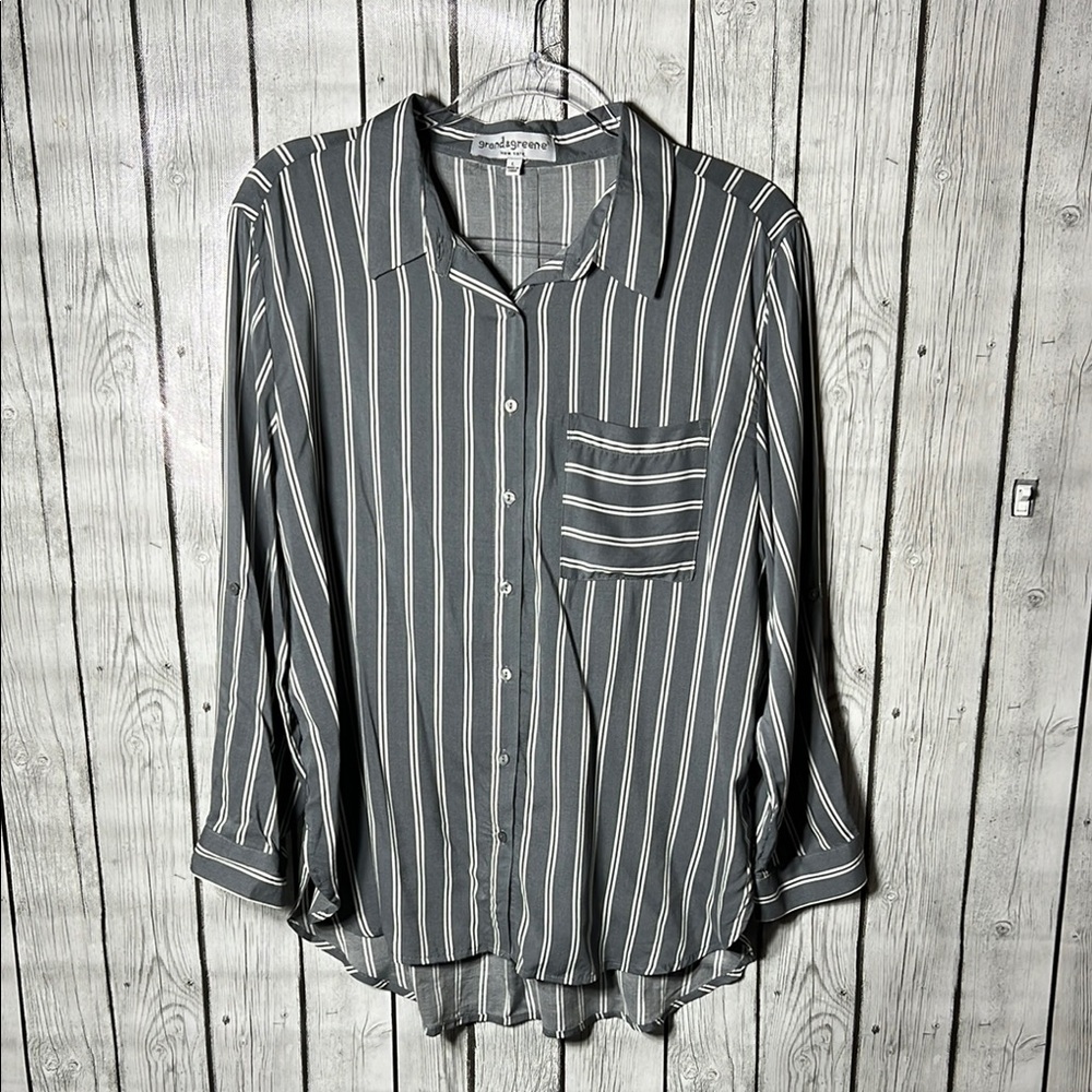 Grand & Greene New York stripe button front size Large